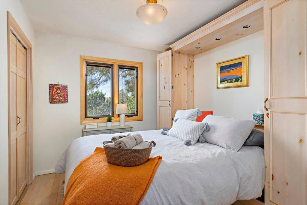 Casa Manna With Mountain And Sunset Views Villa Santa Fe