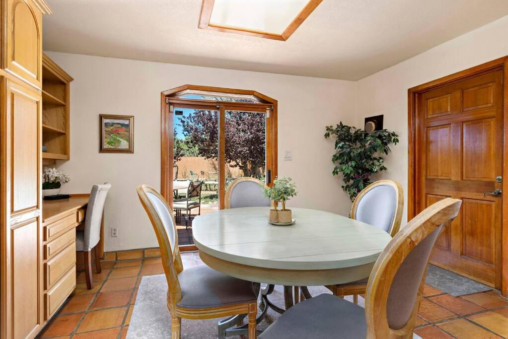 Casa Manna With Mountain And Sunset Views Villa