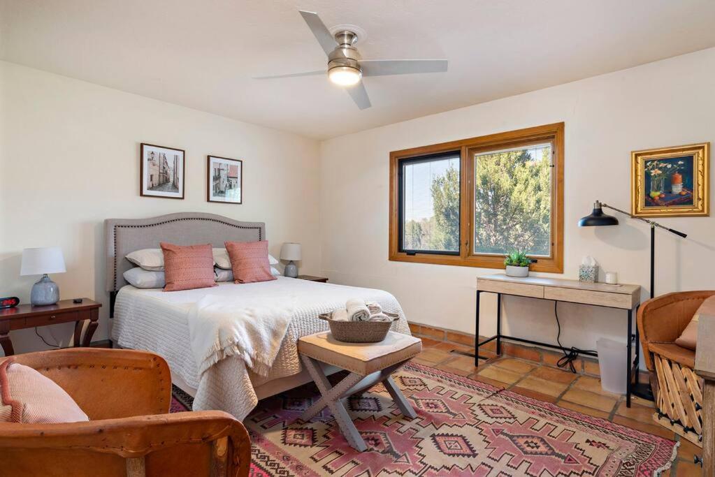 Villa Casa Manna With Mountain And Sunset Views Santa Fe